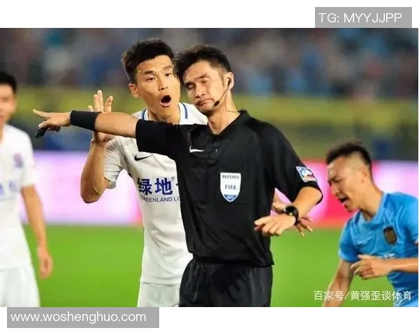 球员交易赛场爆发小插曲，裁判如何处理？