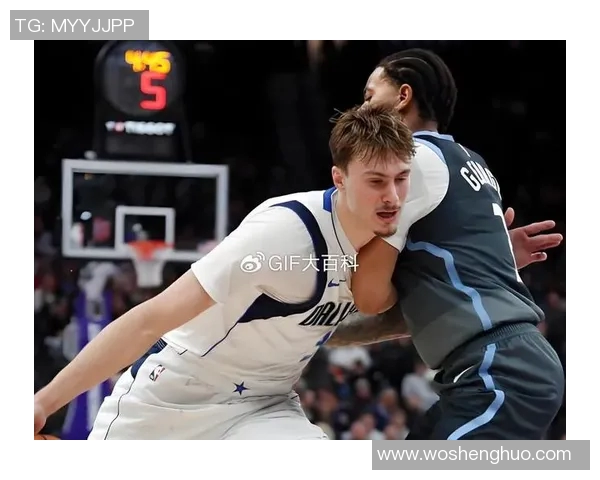 独行侠球员赛场小动作引发广泛热议球迷争议不断