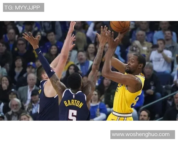 布克因一举动刷屏全网引热议 成为热搜榜第一背后的真相揭秘